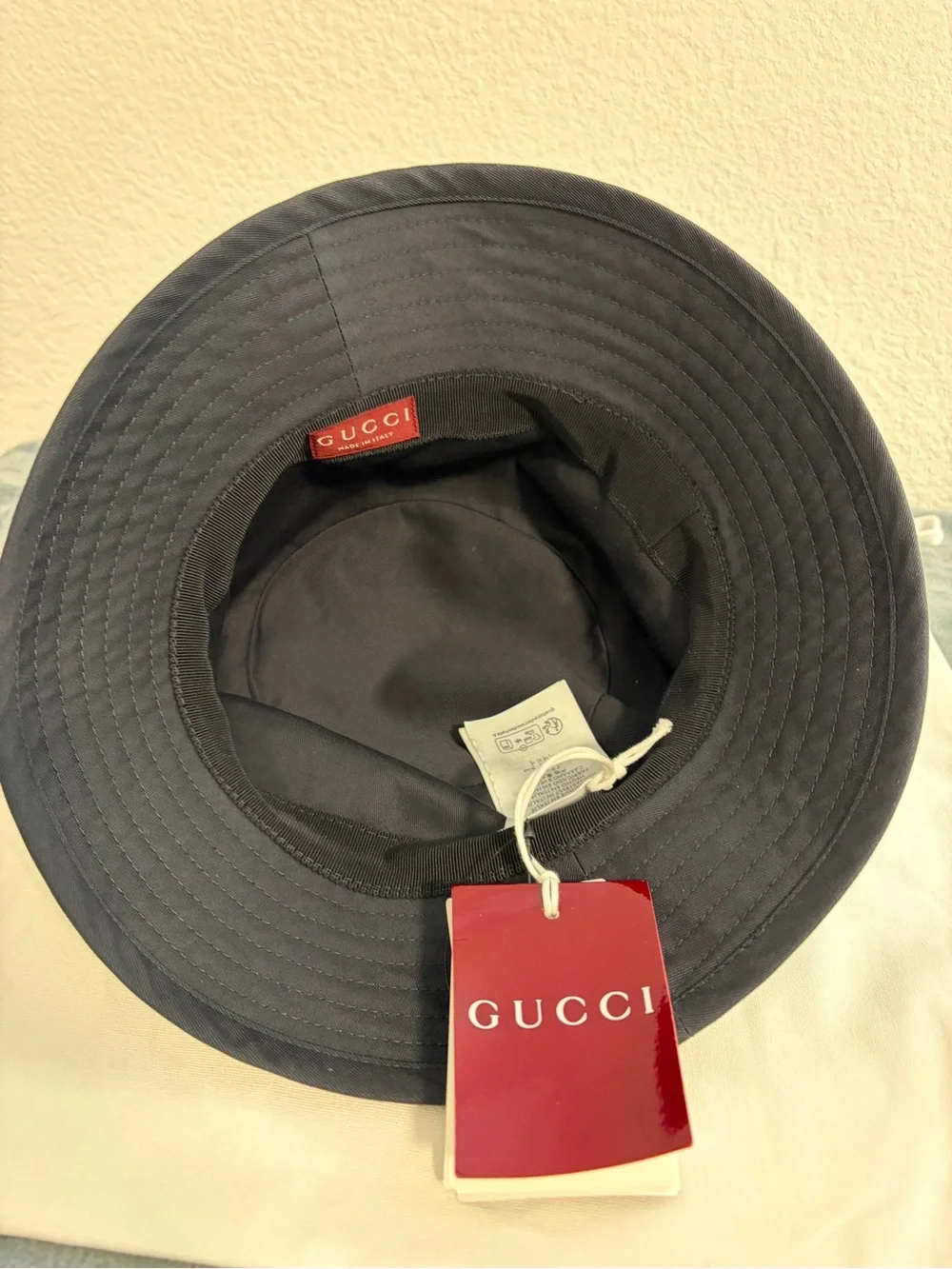 Brand New Gucci Logo Embroidery Bucket Hat In Black Size Small (57 cm)
